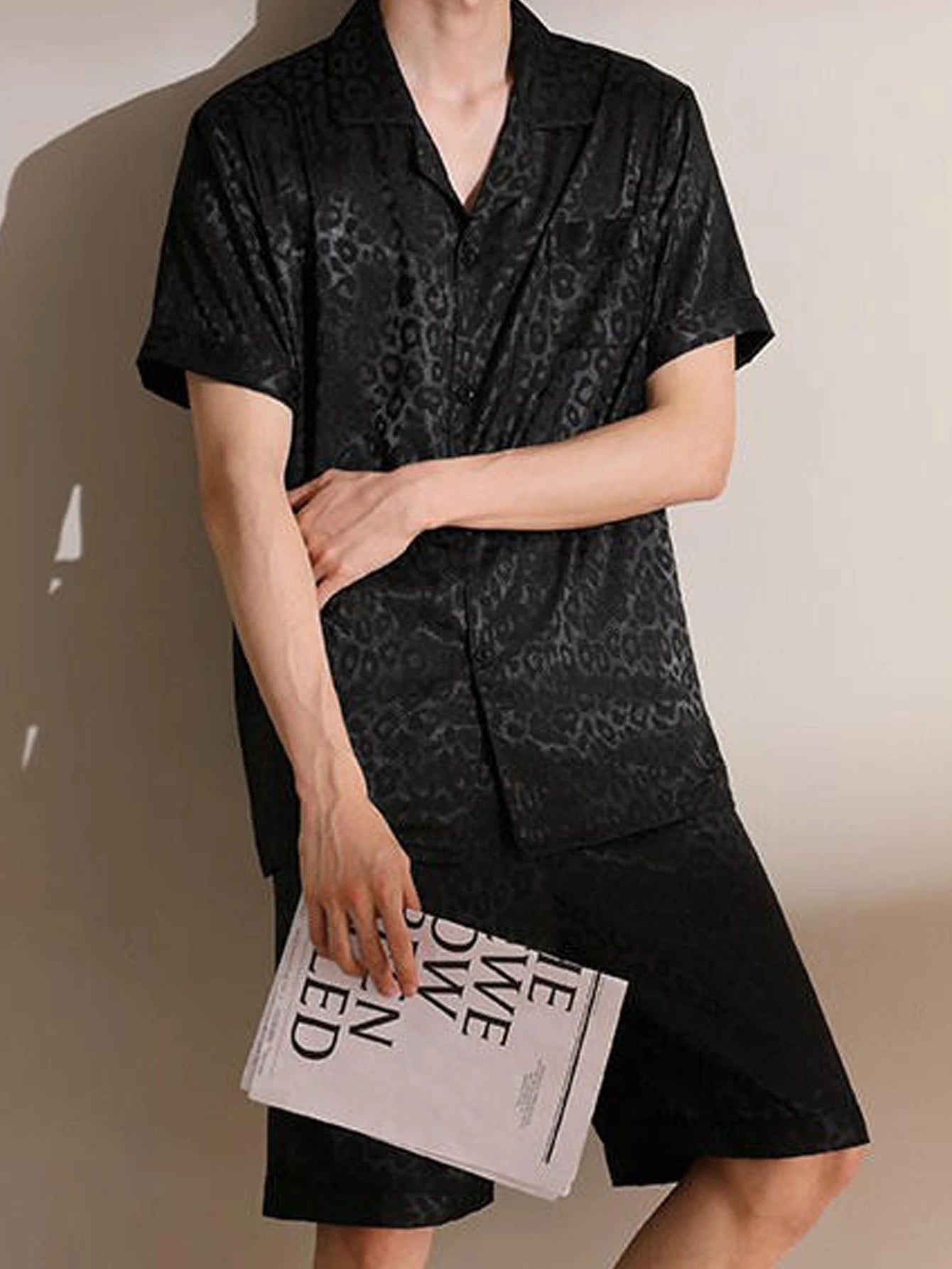 HAUS & HABITS Ice Silk Short Sleeve Lounge Set